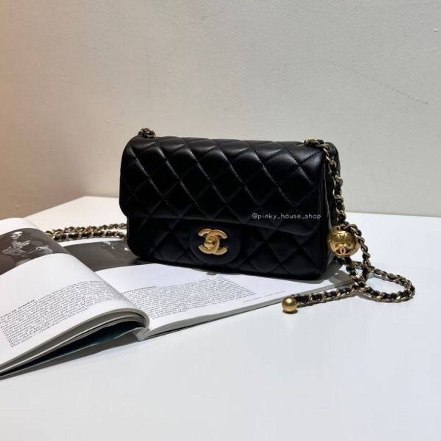 CHANEL 黑金球COCO20收藏極品包全球限量全新晶片款Chanel黑金球Coco 20Mini CF珍藏品購於專櫃新款晶片coco20香奈兒黑金包香奈兒金球包限量-1
