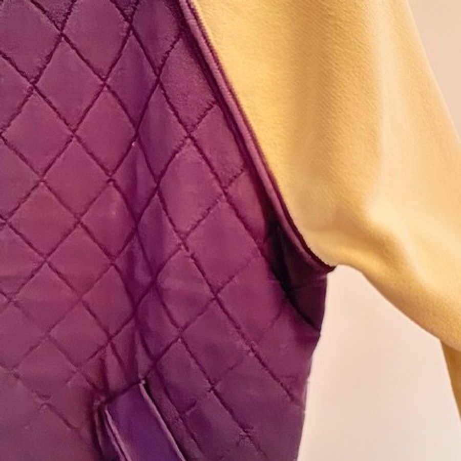 Chanel 18 Pre-Spring Collection) 拼色 V 領開襟衫外套 (棒球外套)-15