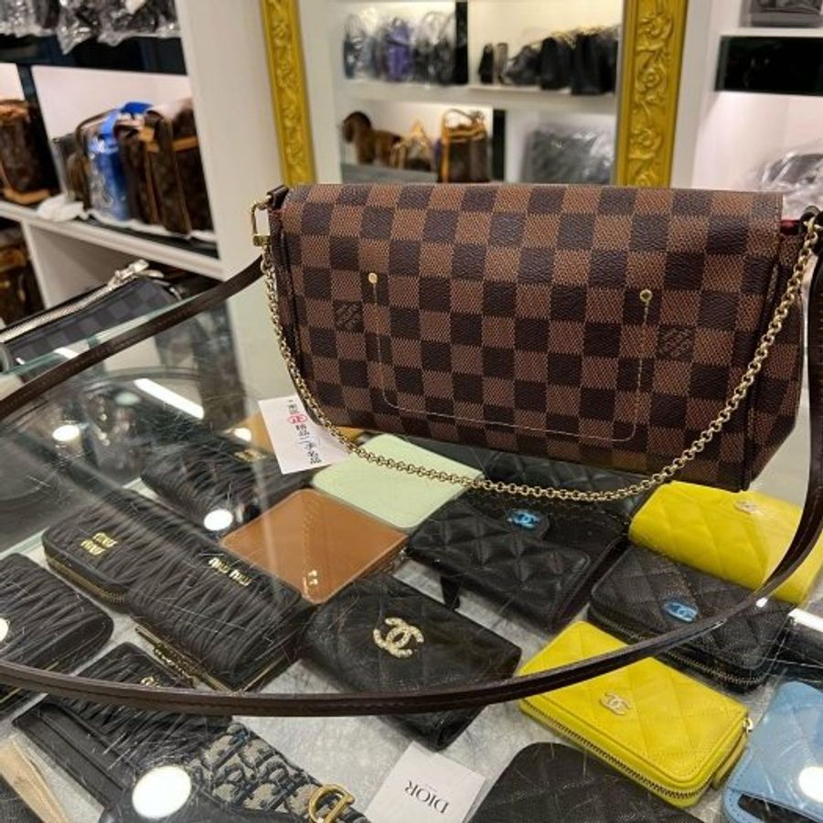 東區正精品㊣LV N41129 Favorite MM 咖啡色棋盤格金鍊翻蓋手提肩背斜背包 RZ6235-6