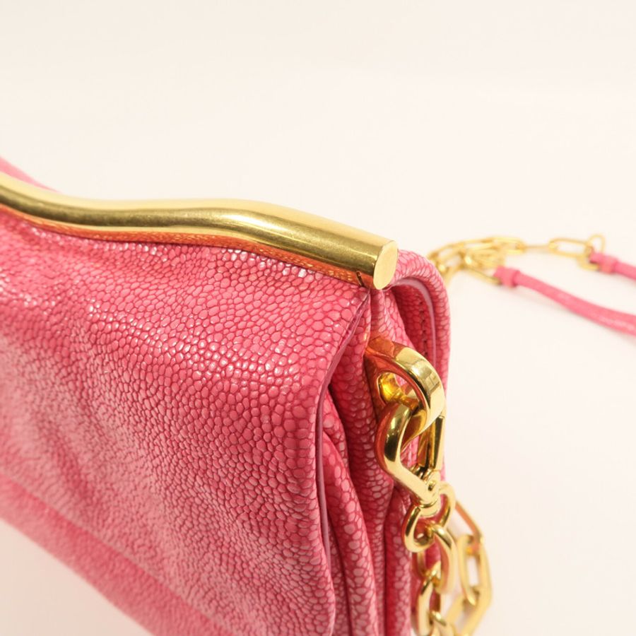 Miu Miu 牛皮皮革Shoulder Bag金扣鏈帶肩背袋-9