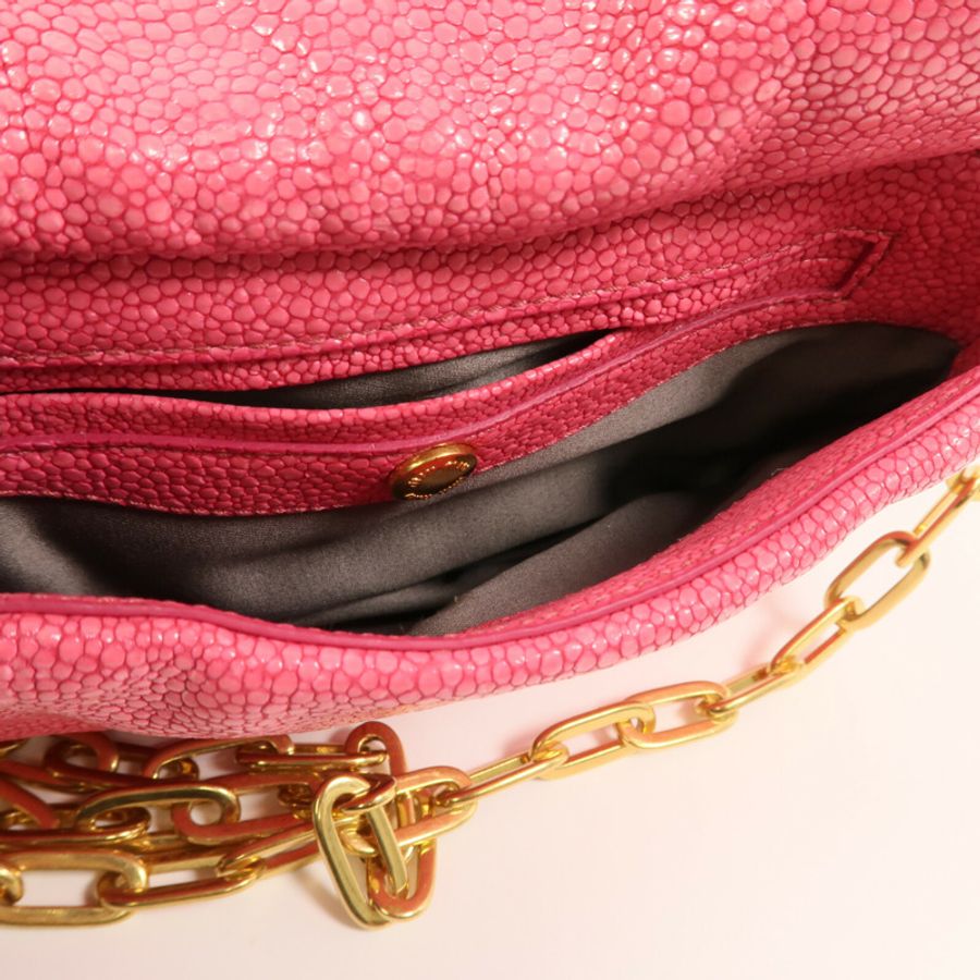 Miu Miu 牛皮皮革Shoulder Bag金扣鏈帶肩背袋-13