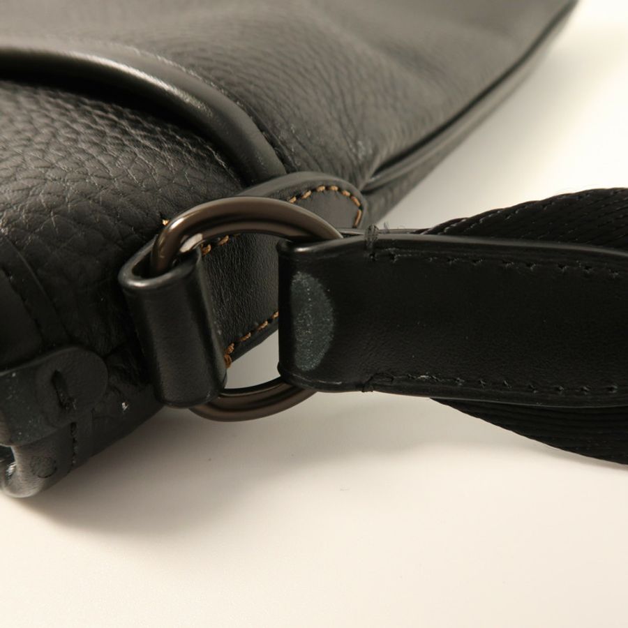 COACH 牛皮皮革Gotham Slim肩背袋-16