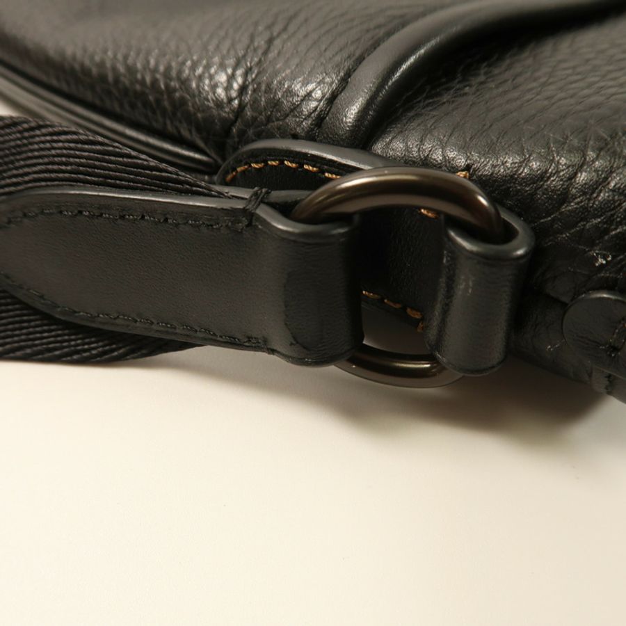 COACH 牛皮皮革Gotham Slim肩背袋-17