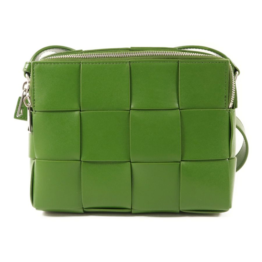 BOTTEGA VENETA 牛皮皮革Small Cassette Camera Bag銀扣肩背袋-1