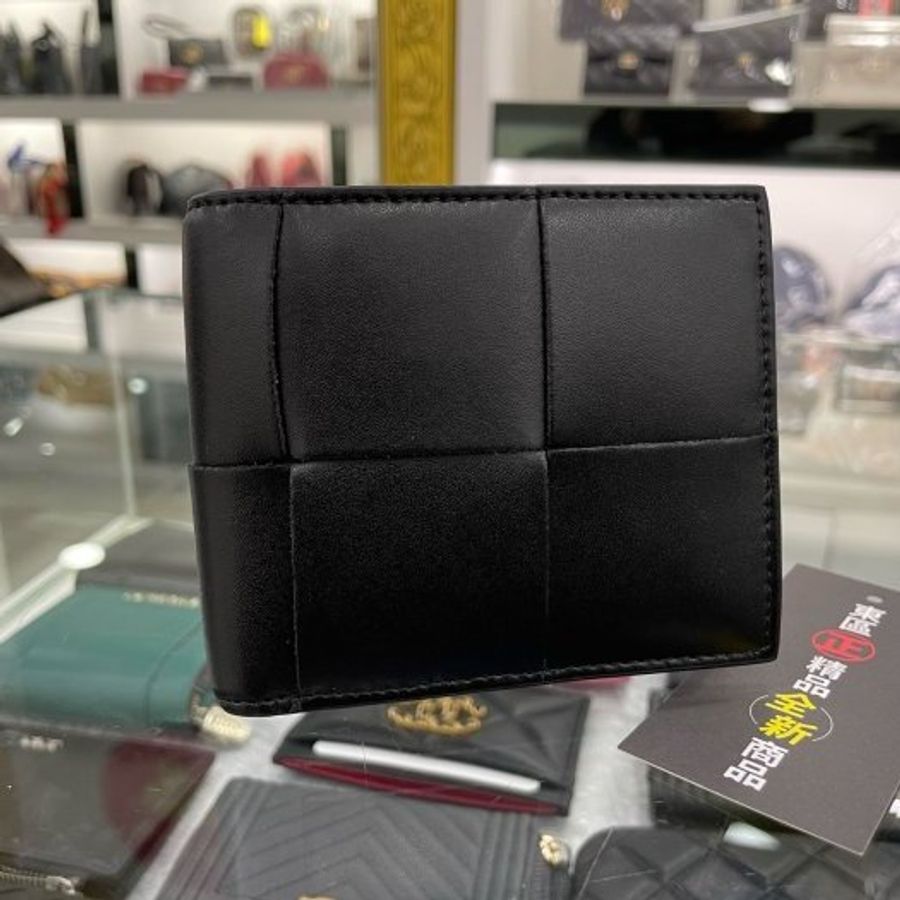 東區正精品㊣BOTTEGA VENETA BV 649603 全新黑色全皮大格大編織對折短夾RZ6432-5