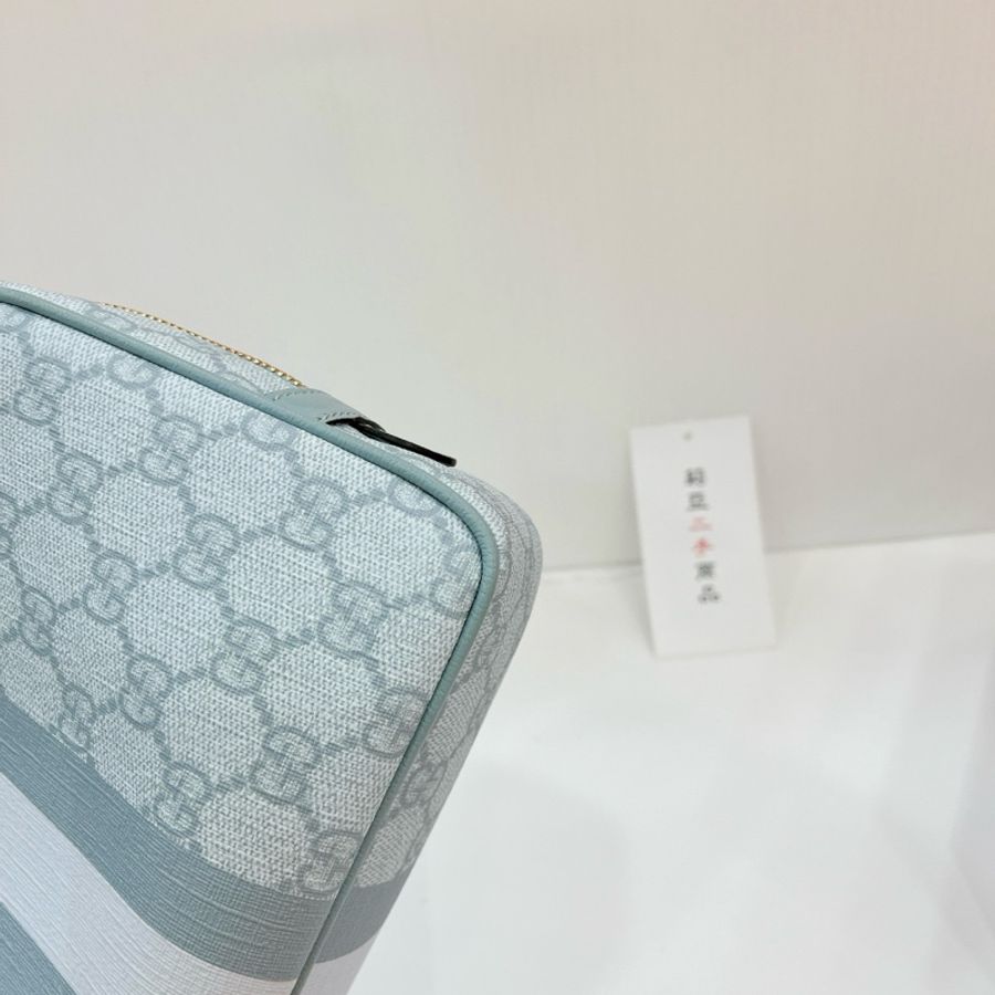 莉亞精品♡Gucci 811487 化妝包 淺灰藍色 二手-10