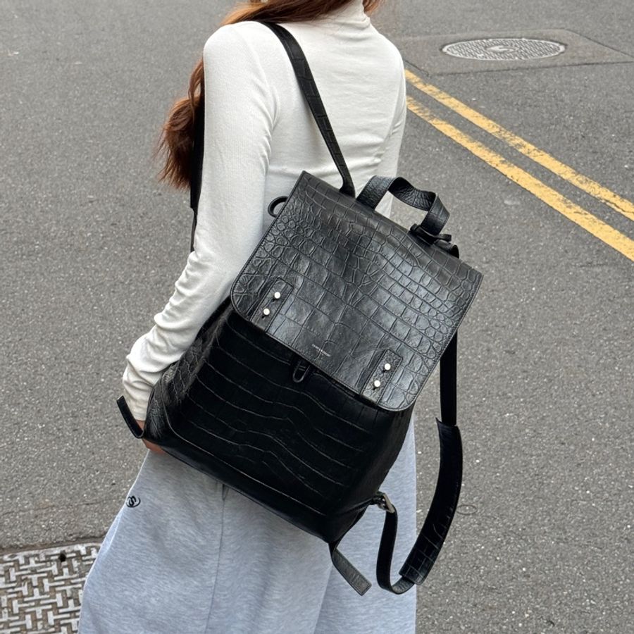 【超級新🌟】 YSL 聖羅蘭 鱷魚紋路 後背包🎒 (專櫃12萬!)-17