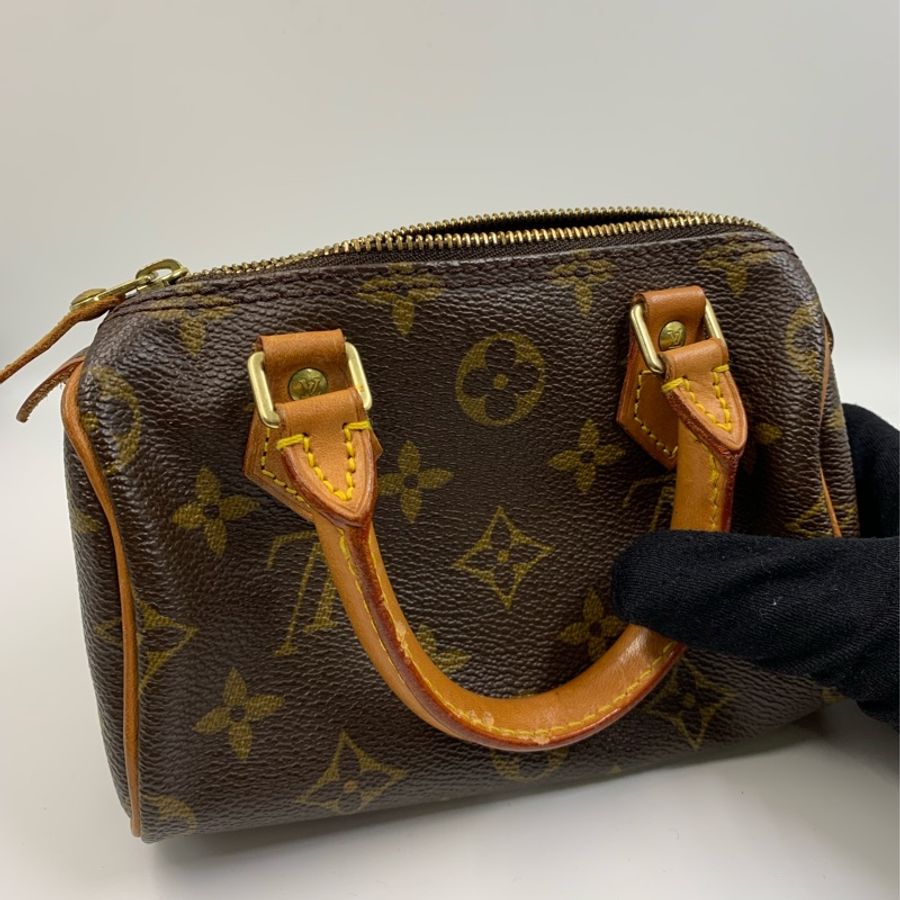 Louis Vuitton Vintage Nano Speedy-24