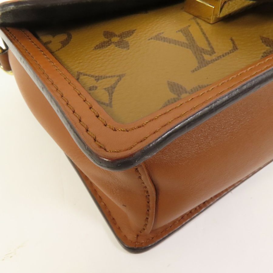 LOUIS VUITTON Monogram Reverse Mini Dauphine金扣肩背袋-8