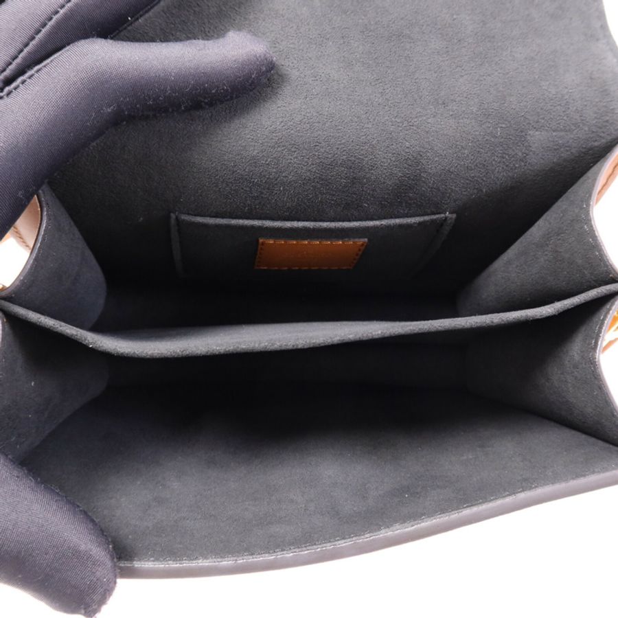 LOUIS VUITTON Taurillon Clemence Mini Dauphine金扣肩背袋-4