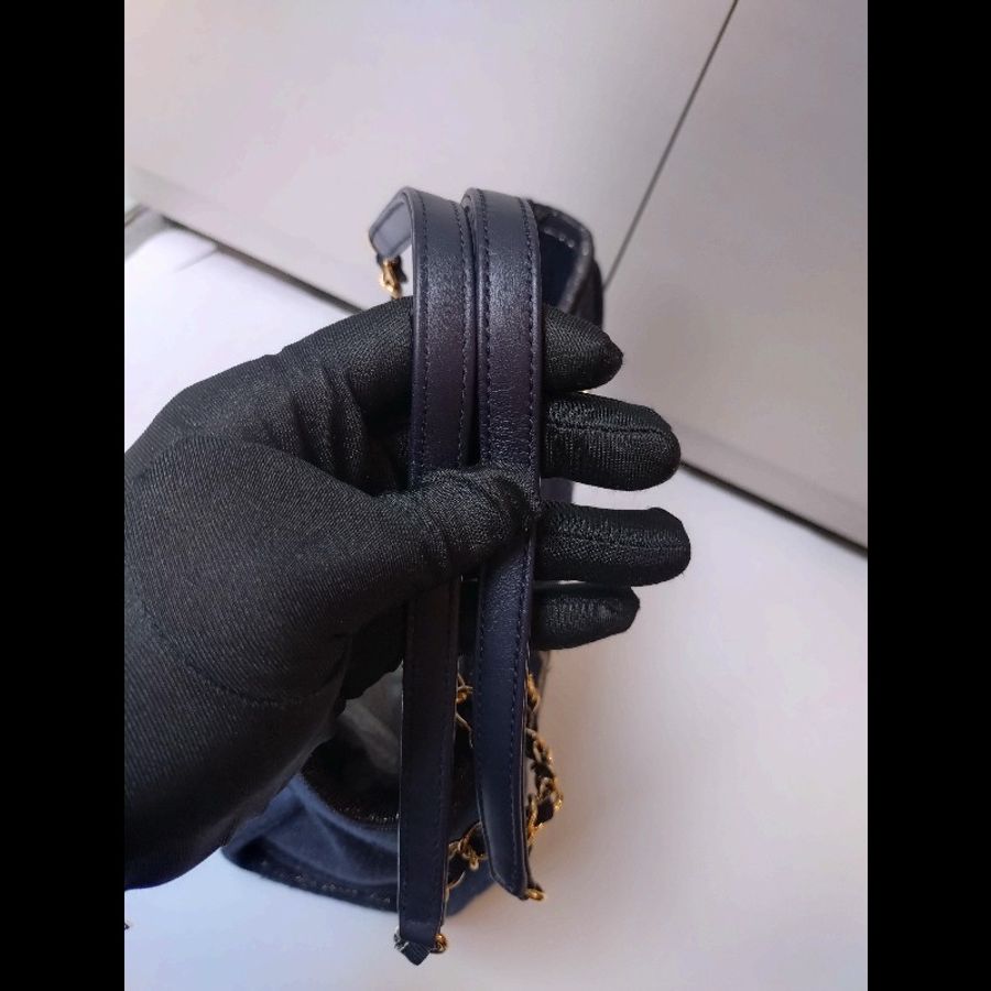 Chanel 深藍布金色字母小號購物包 tote-26