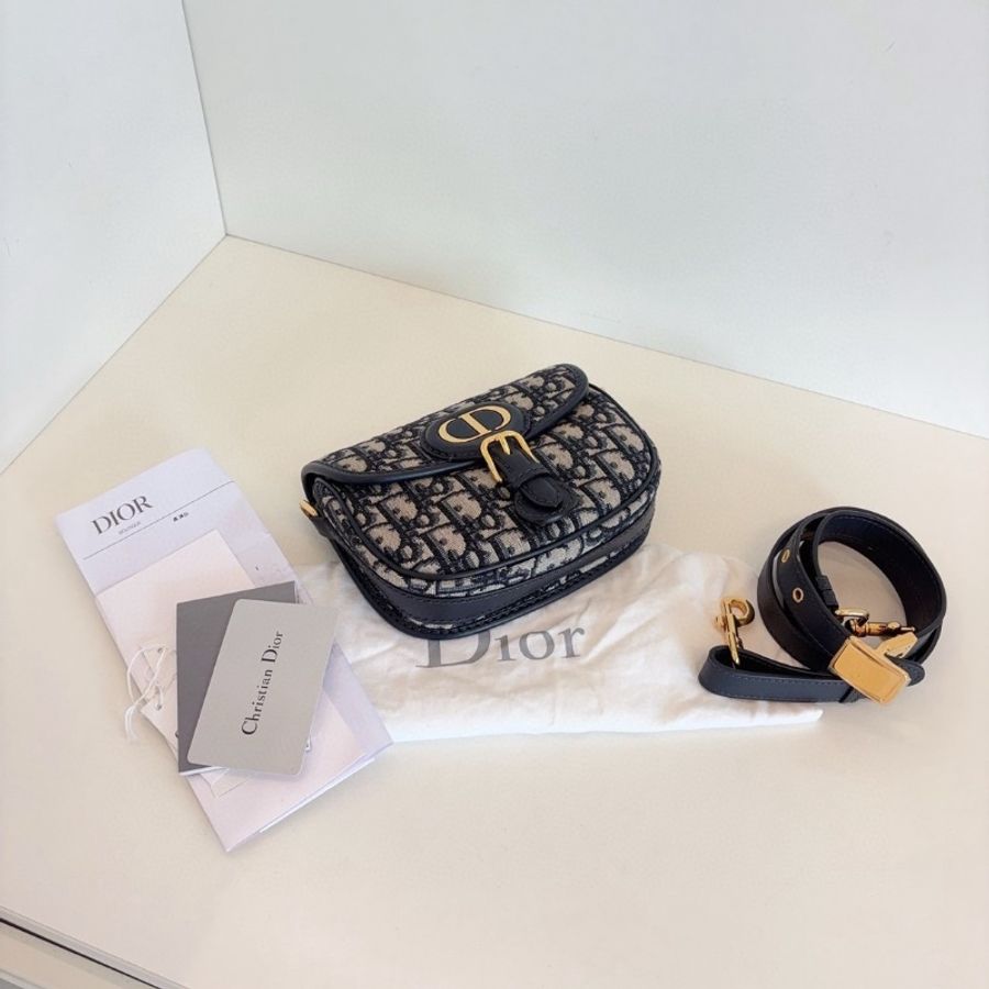Dior 老花Bobby小豬馬鞍包 17*13*5 98新配件塵袋肩帶-6