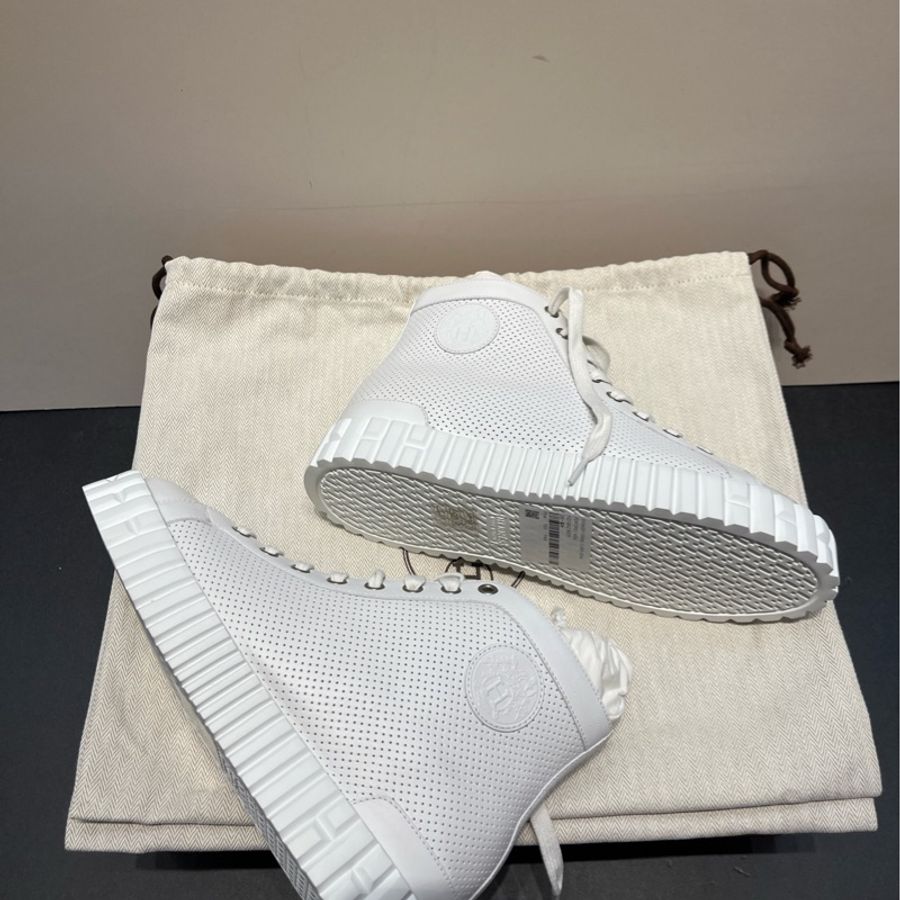 閒置新Hermes 愛馬仕 女款白色 純皮透氣板鞋 自帶增高 37碼 附件 塵袋 盒子 備用鞋帶--2