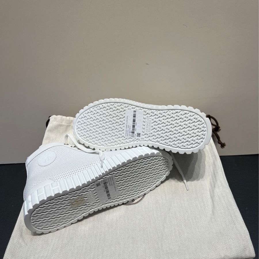 閒置新Hermes 愛馬仕 女款白色 純皮透氣板鞋 自帶增高 37碼 附件 塵袋 盒子 備用鞋帶--3