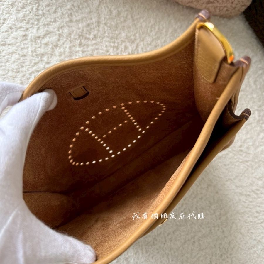 《我有個朋友在代購》愛馬仕Evelyne 23餅乾色金釦-3