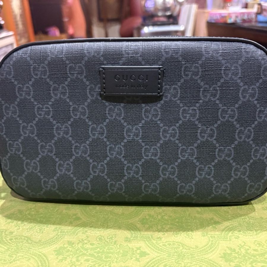 Gucci斜背包-5