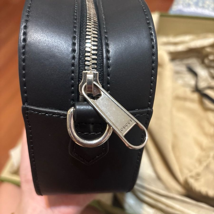 Gucci斜背包-9