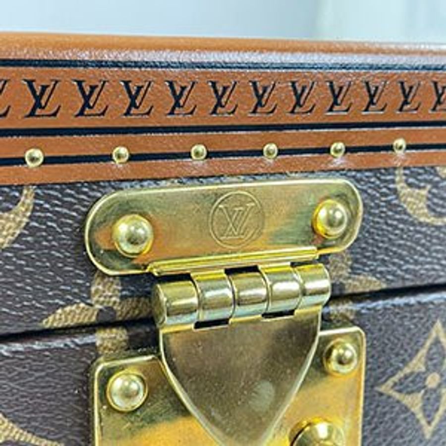 *奢華大道國際精品*【L3370】LV原花 Coffret Trésor 24 硬殼月光寶盒 M47003-6