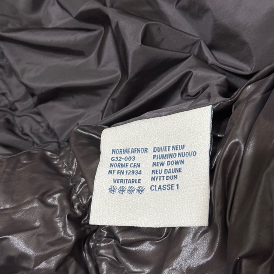 MONCLER 經典四口袋 M65 羽絨外套(可拆式連帽羽絨衣)-3