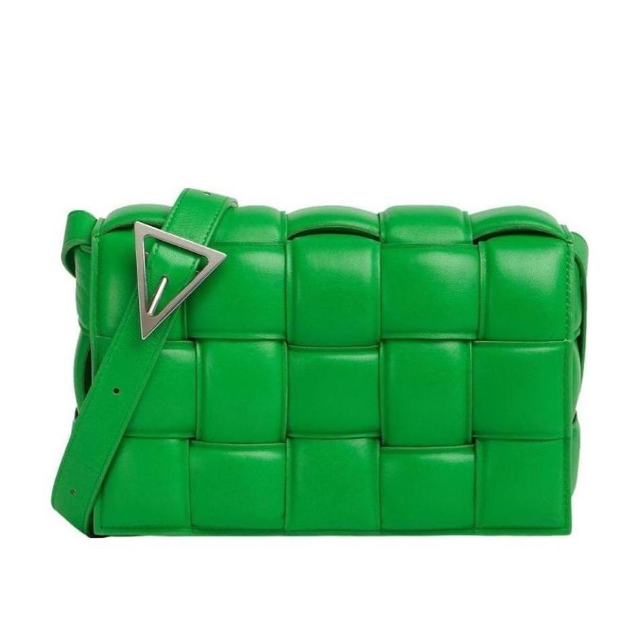 Bottega Veneta 女士 PADDED CASSETTE加襯斜挎包均碼碼26cm*8cm*18cm-0