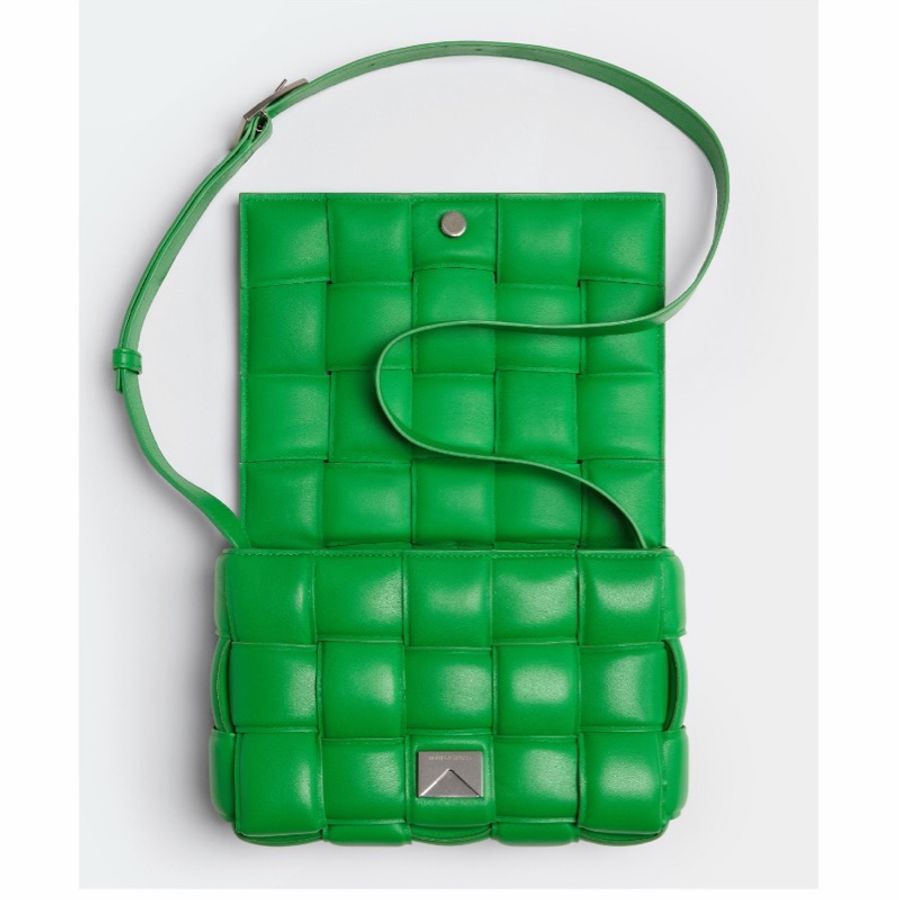 Bottega Veneta 女士 PADDED CASSETTE加襯斜挎包均碼碼26cm*8cm*18cm-4