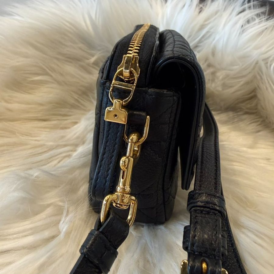 Dior Caro Pouch 斜背包 黑色金扣-6