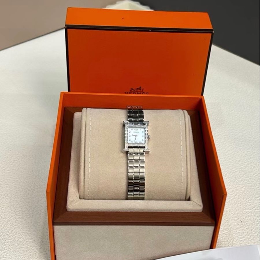【老錢低調✨適合高品味人士✨價錢優惠】HERMES  H系列精鋼貝母盤原鑲鑽女士石英腕表-1