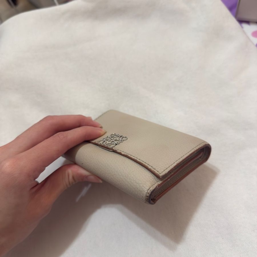 LOEWE Anagram卵石紋三折短夾-15