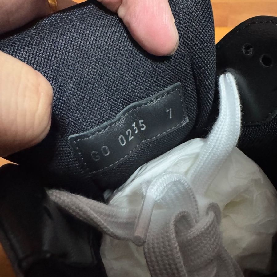 Lv Run Away小胖丁 新款低幫生活休閒鞋 黑色 41碼 99新成色-5