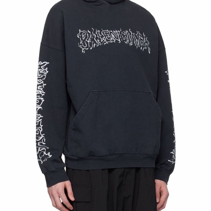 Balenciaga 男女同款 徽標連帽衛衣1 2 3碼模特身高 190 CM,所穿尺碼 4碼-5