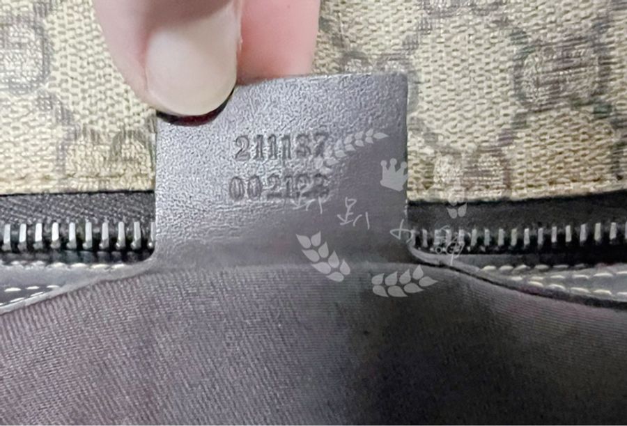 ~~趴趴小舖~~正品Gucci211137經典防水PVC肩背包/托特包-21