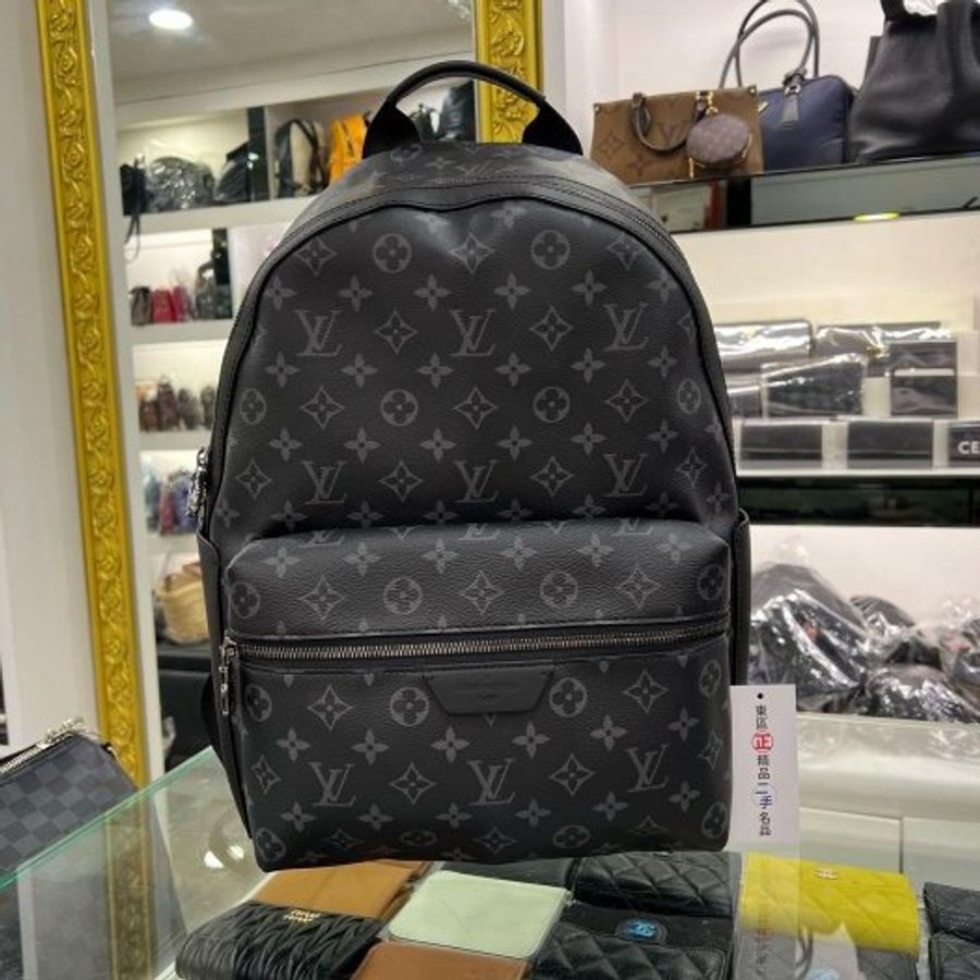 東區正精品㊣LV M22558 Discovery PM 黑花側邊口袋拉鍊後背包 RZ6249-0