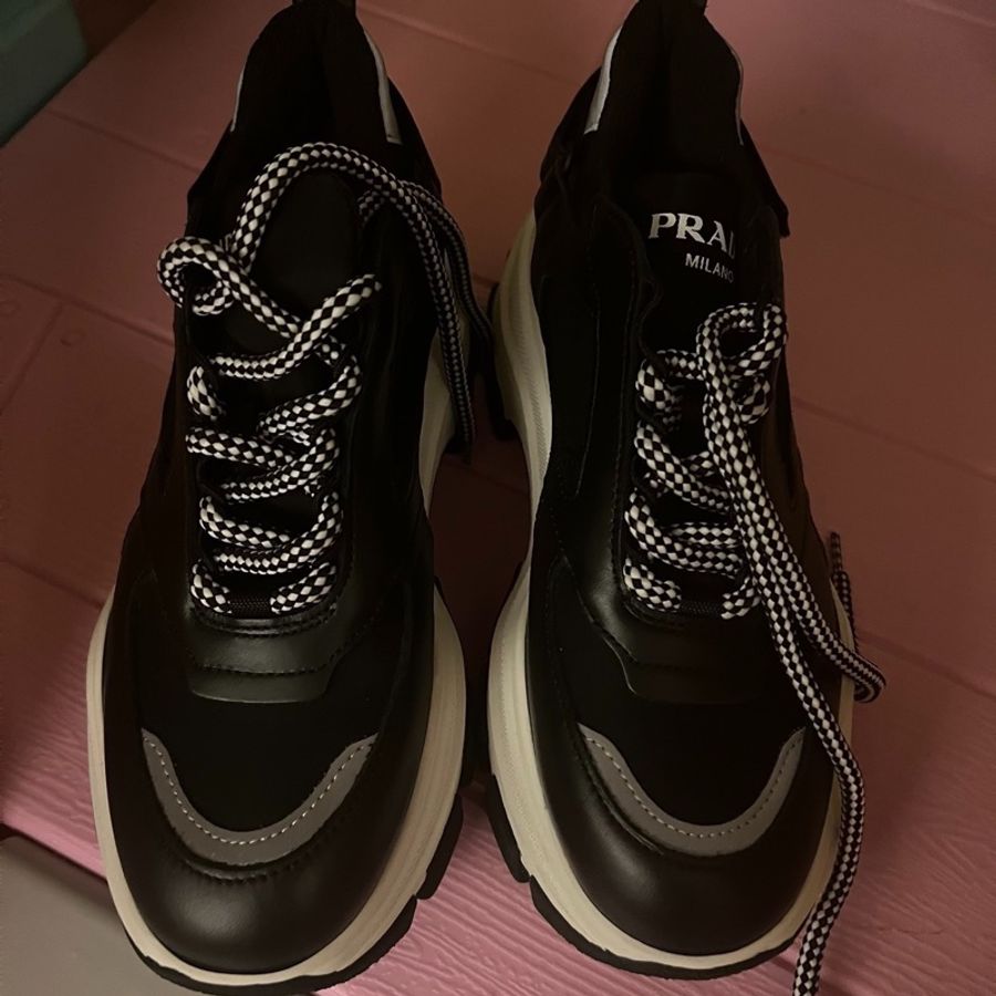 Prada-0
