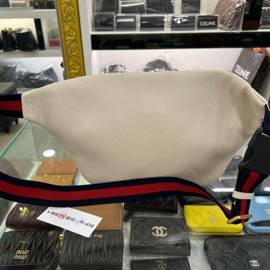 東區正精品㊣GUCCI 530412 近全新白色全皮藍紅藍LOGO側背包斜背腰包胸口包 RZ6260-9