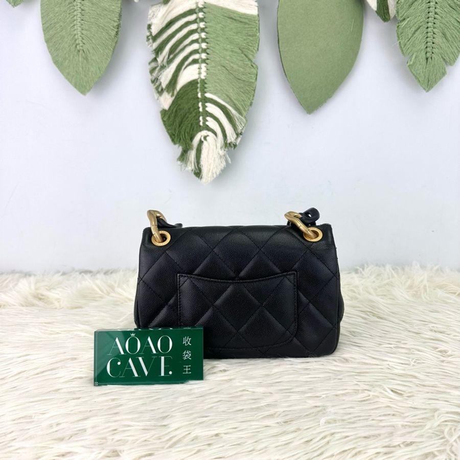 CHANEL 24p Funky Match 黑金荔枝皮 晶片款-4