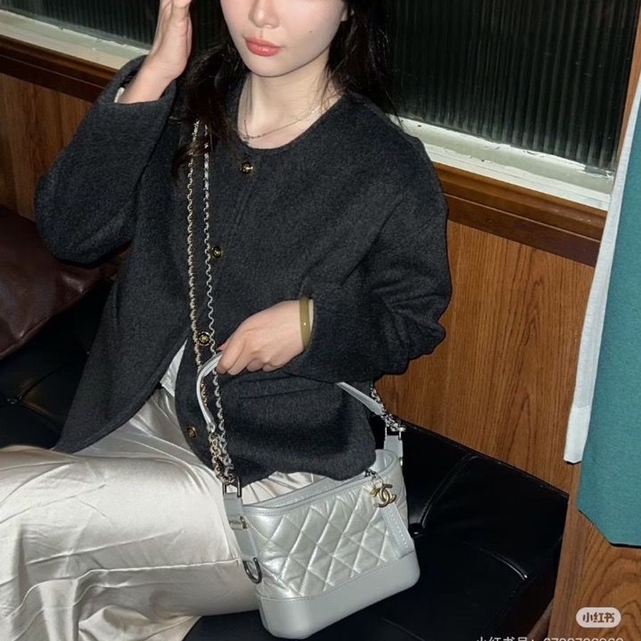 Chanel 銀色流浪包 小號菱格紋牛皮19*15*7 9新配件塵袋-0