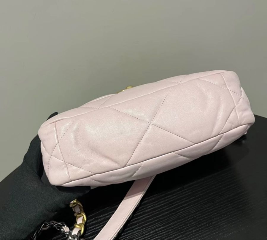 【98新 ✨ 全網最低價!】罕見 Chanel 香奈兒 櫻花粉色 金扣19bag 小號 (下單前先詢問庫存❗️)-5