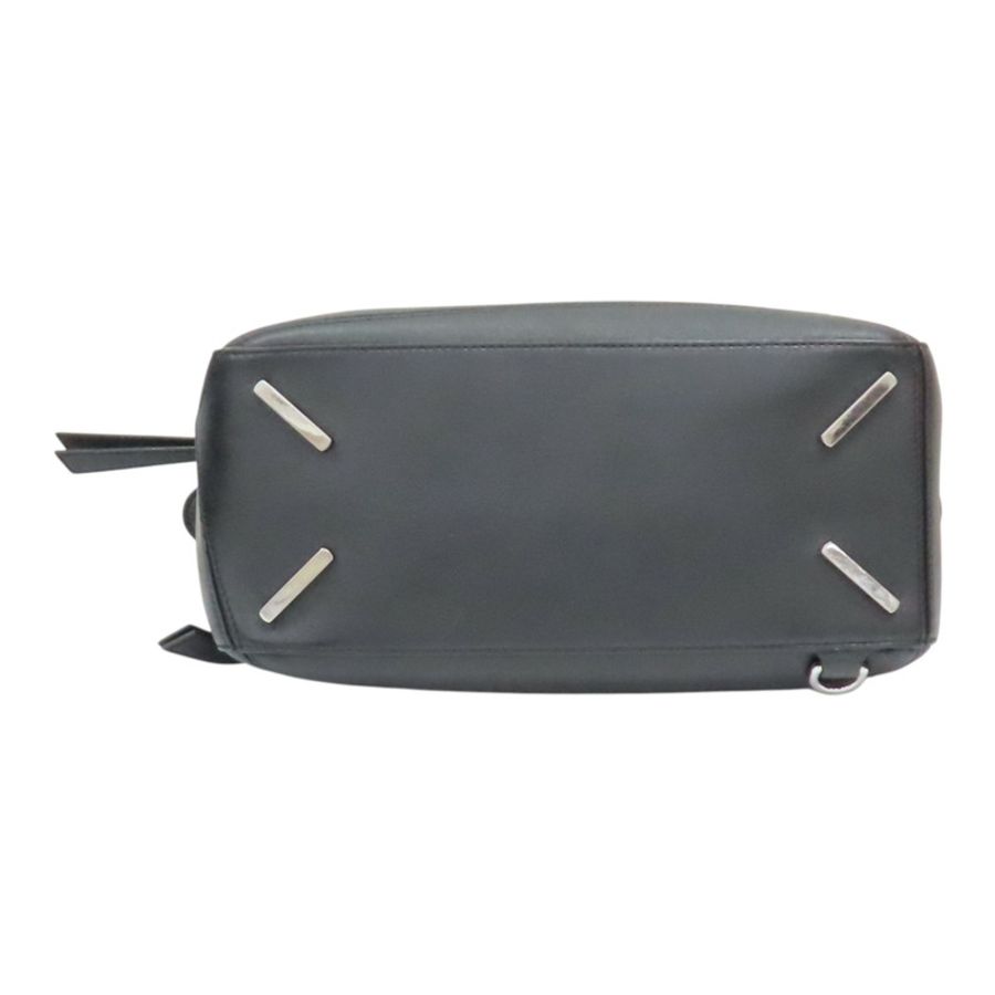 黑色 牛皮 Puzzle 肩背包【LOEWE 羅威】 322.30.S20-3