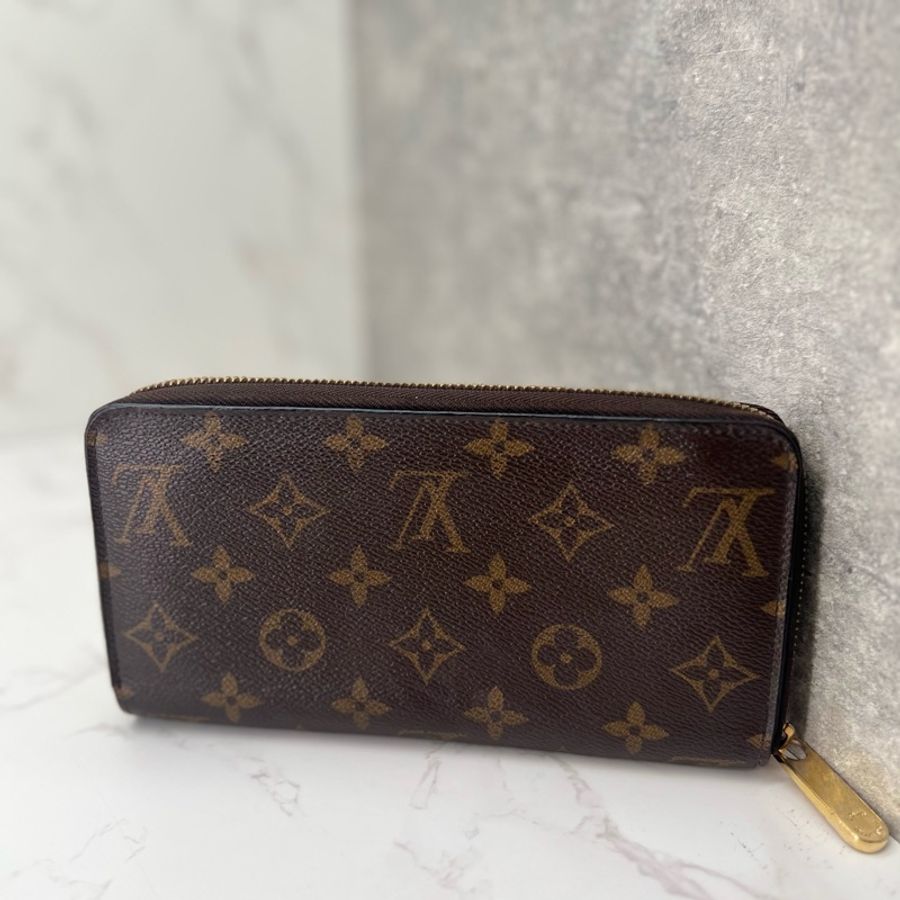 香緹國際精品 843 LV 拉鏈長夾-0
