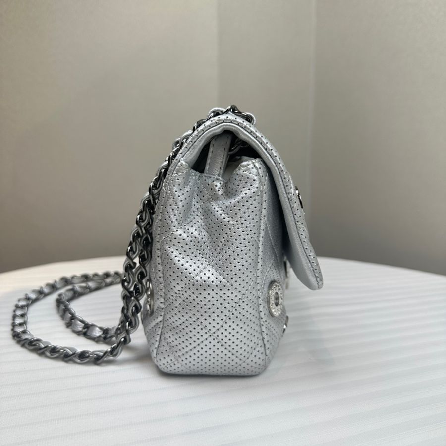 香奈兒/Chanel 限量版銀色cf 銀扣鏤空皮革 25x6.5x15cm-3