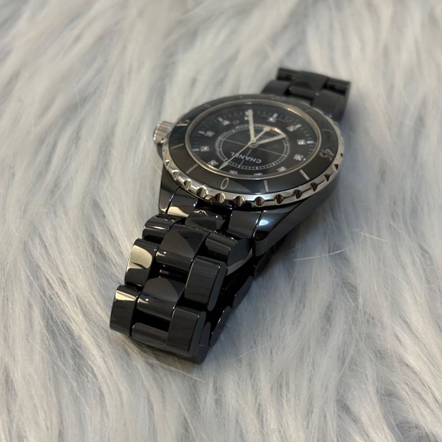 Chanel J12黑陶瓷12點鑽38mm腕錶-4