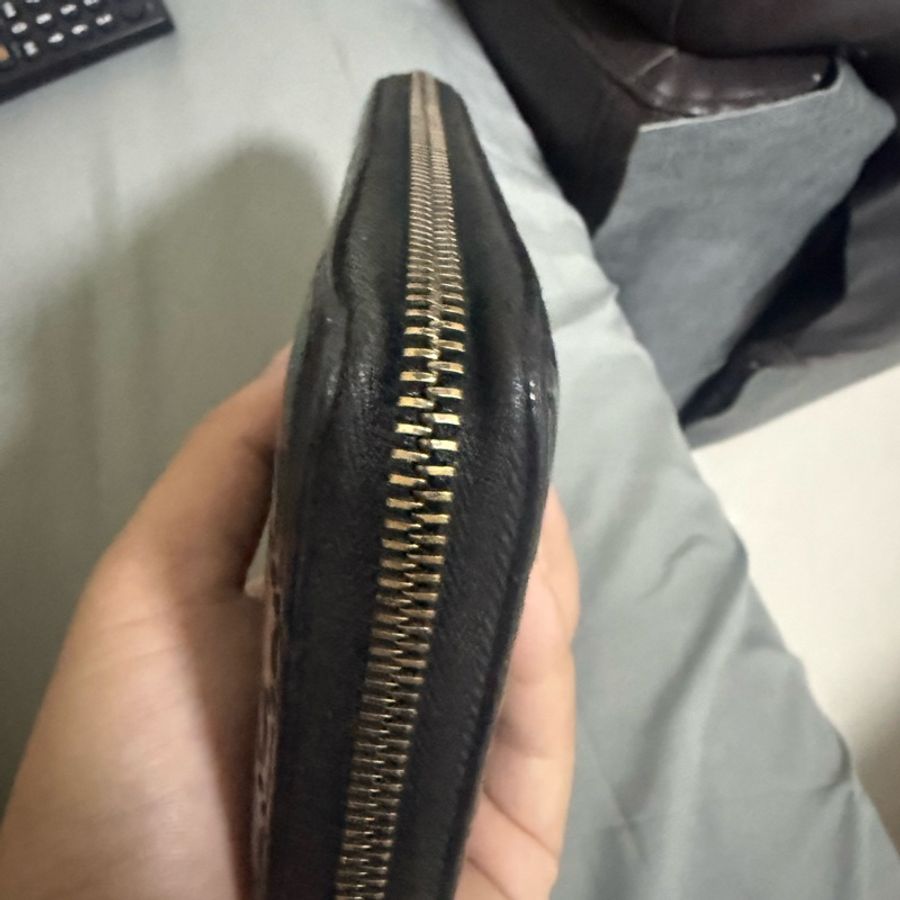 gucci 黑壓紋長夾-15