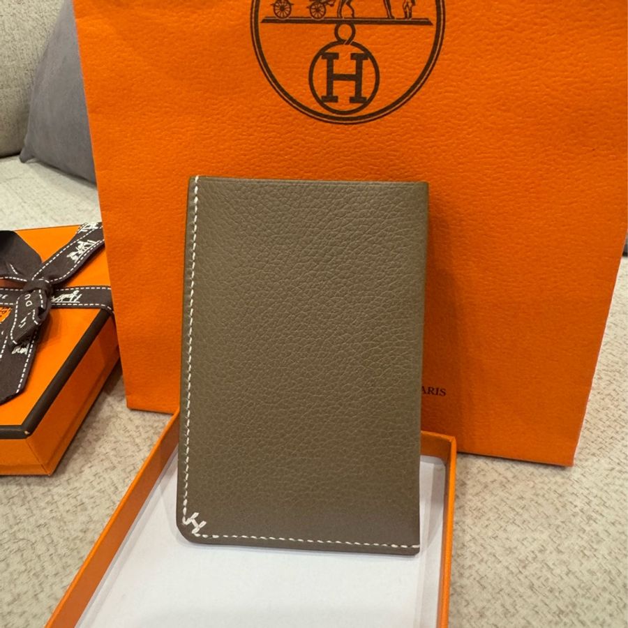 HERMES 愛馬仕  H 系列 皮革卡夾 大象灰-0