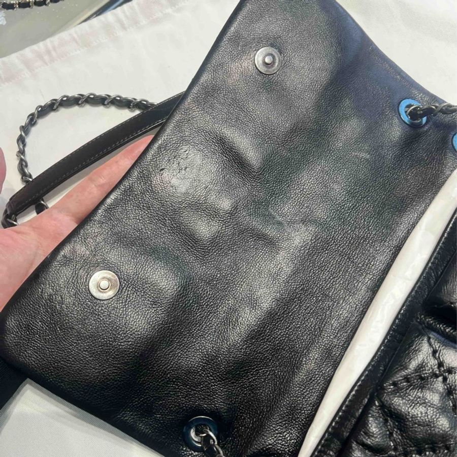 Chanel • 黑色外縫線牛皮雙口袋機場包 全網最低-26