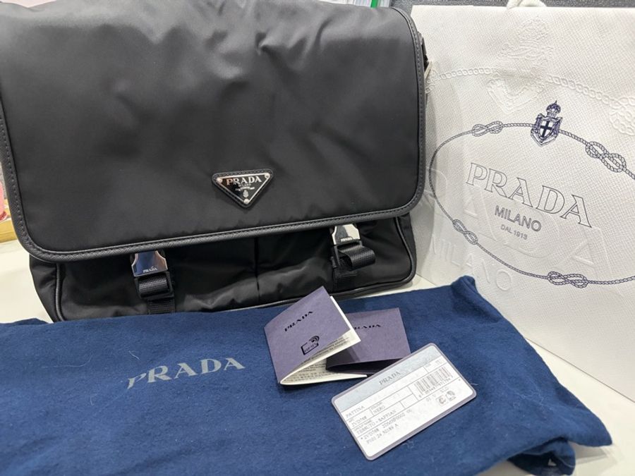 PRADA 2VD768尼龍肩背包 只背過一次-0
