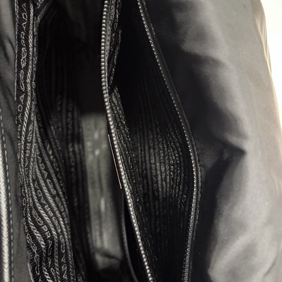PRADA 2VD768尼龍肩背包 只背過一次-14
