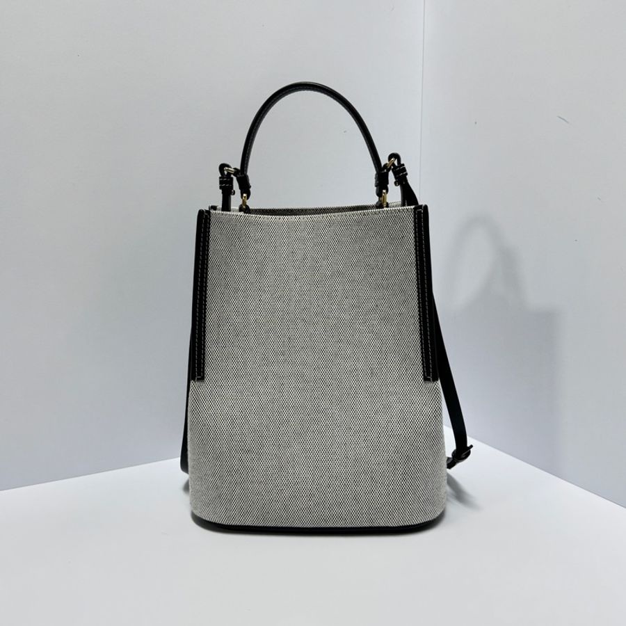 【全新品🎁】 Burberry 專櫃新款 水桶包 斜背包 (專櫃83,000)-3