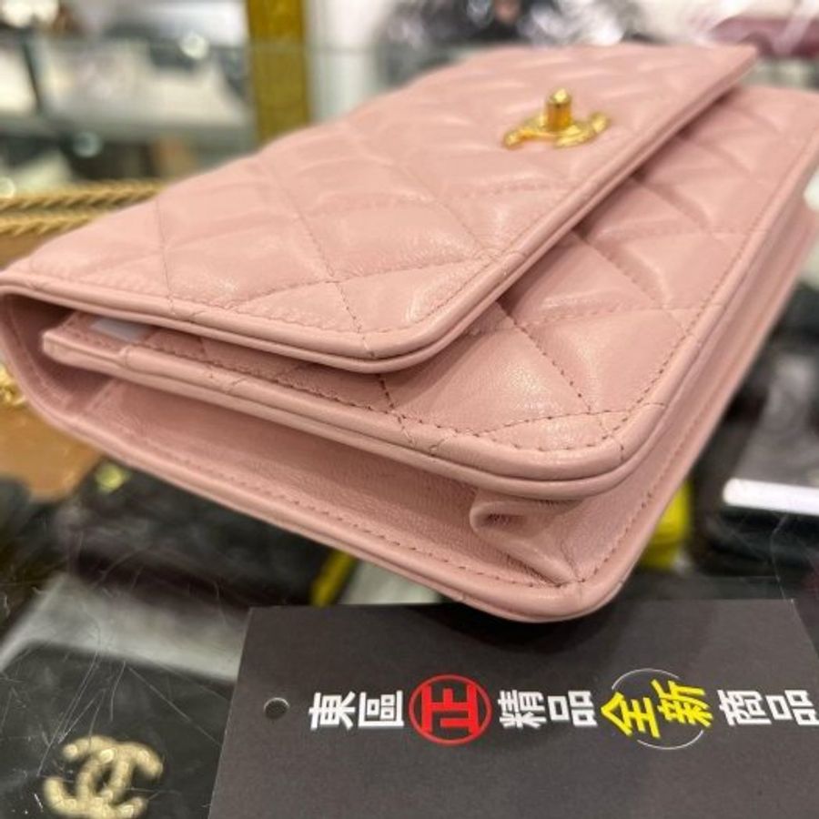 東區正精品㊣CHANEL AP3297 WOC 全新香奈兒粉紅色小羊皮山茶花調節鏈金球金釦 肩背包晚宴包斜背包 RZ6214-11