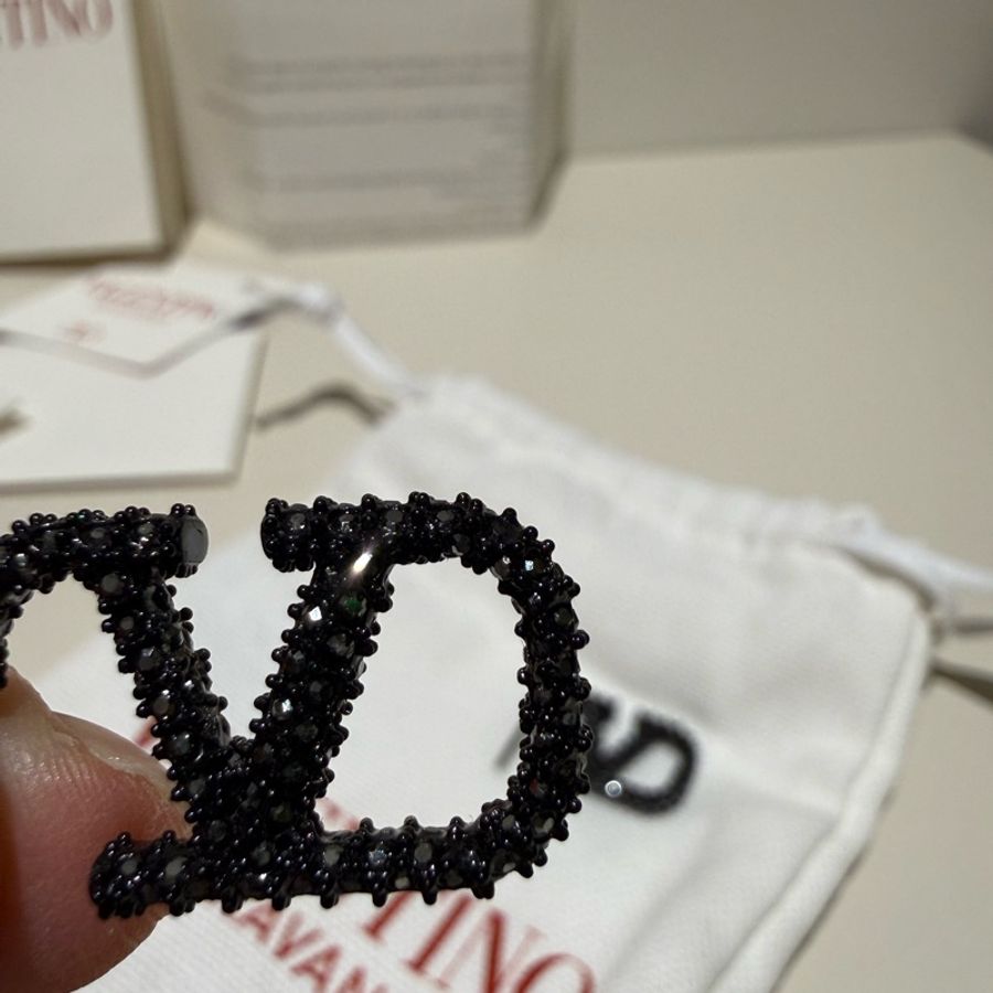 Valentino earrings-4