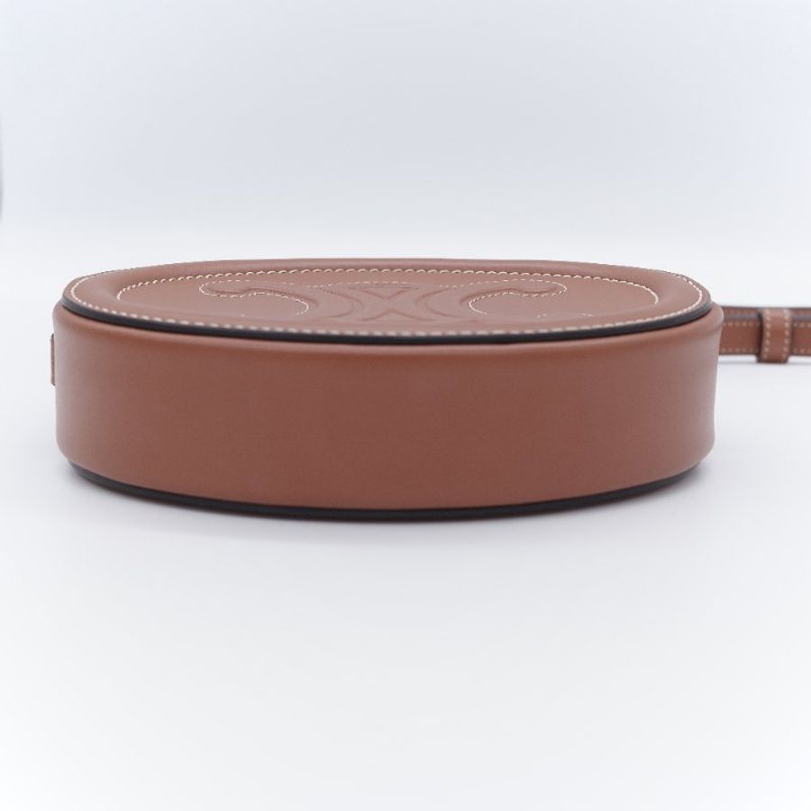 Celine 思琳 Cuir Triomphe Oval Bag 焦糖棕色 平滑小牛皮 肩背包 橢圓包-12